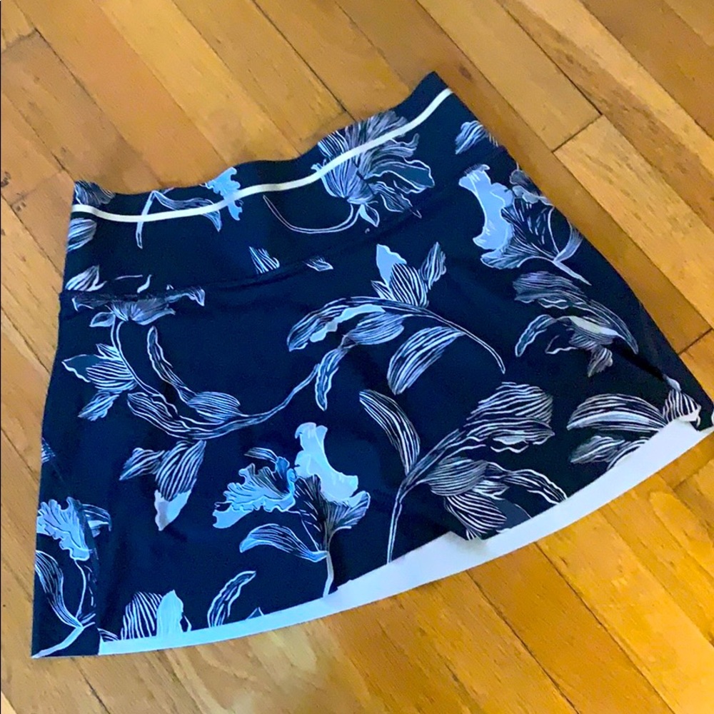 Athleta Skort Size Small NWOT